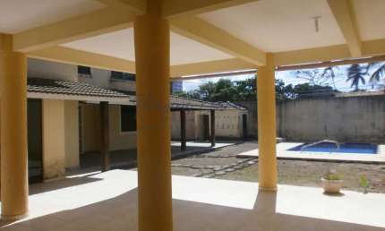 Casa para Venda em Lauro de Freitas, Vilas Do Atlântico, 6 dormitórios, 3 suítes, 5 banheiros, 2 vagas