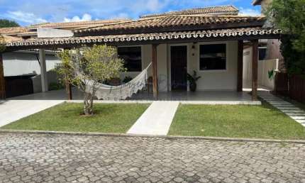 Casa em Condomínio para Venda em Lauro de Freitas, Buraquinho, 3 dormitórios, 1 suíte, 4 banheiros, 2 vagas