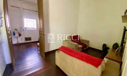 Casa com 6.7 de frente em Santos, Casa no centro de Santos
