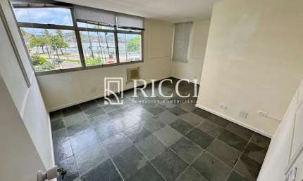 Sala comercial com 2 salas à venda no Ponta da Praia, Santos 