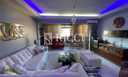 Apartamento à venda em Santos-SP, no Gonzaga: 3 quartos, 2 suítes, 1 sala, 5 banheiros, 1 vaga de garagem, 144 m².
