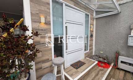 Casa com 2 Quartos à Venda na Ponta da Praia, em Santos