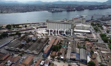 Terreno Comercial de 2.375 m² à Venda no Estuário, Santos-SP: Oportunidade Única!