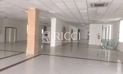 Prédio Comercial à venda em Santos, Centro, com 3 andares.
