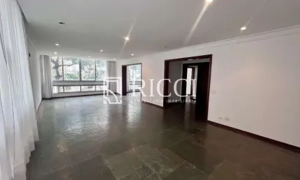 Apartamento à venda no Gonzaga, Santos-SP: 4 quartos, 1 suíte, 2 salas, 2 vagas e 300m² de área.