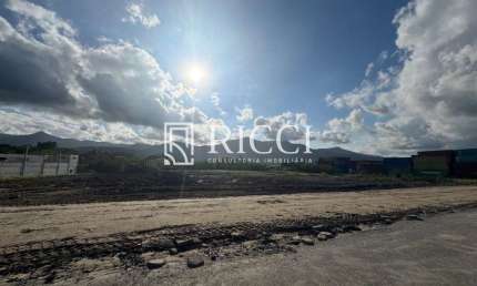 Terreno Comercial de 27.000m² Oportunidade Única de Investimento!