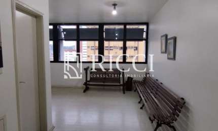 Sala Comercial à Venda no Gonzaga, Santos | 3 Salas