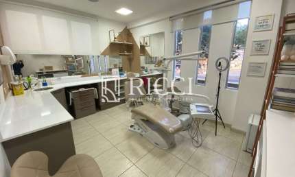 Sala comercial com 3 salas à venda no Boqueirão, Santos 