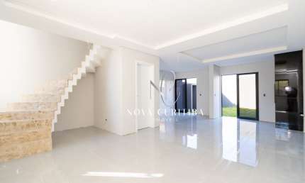 Sobrado com 3 dormitórios à venda, 142 m² por R$ 1.190.000,00 - Uberaba - Curitiba/PR