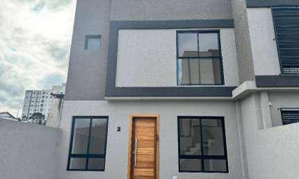 Sobrado com 3 dormitórios à venda, 102 m² por R$ 699.000 - Lindóia - Curitiba/PR