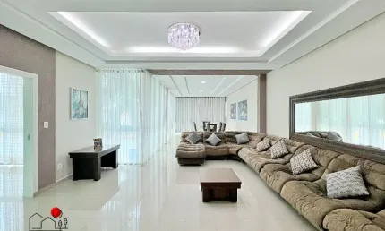 Linda casa 5 suítes à venda em Tarumã, Manaus-AM; Picina, terreno 900m²