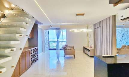 Apartamento duplex com 3 su´´ites para alugar em Flores, Manaus-AM;