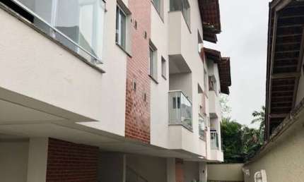 Casa com 3 quartos à venda na Rua Quinze de Novembro, 229, Vila Nova, Joinville