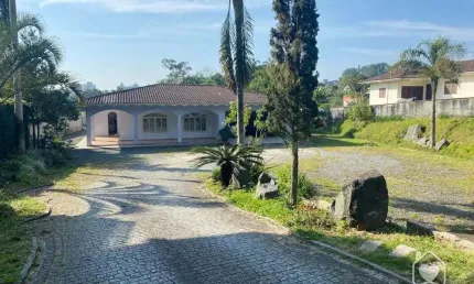 Casa com 3 quartos à venda na Rua Ottokar Doerffel, 86348, São Marcos, Joinville