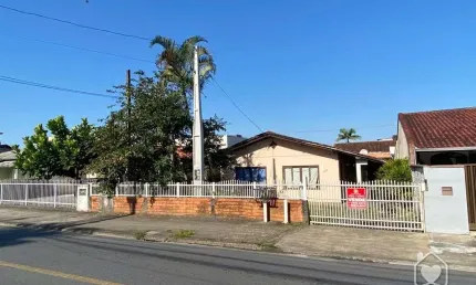Casa com 3 quartos à venda na Rua Tuiuti, 78171, Aventureiro, Joinville