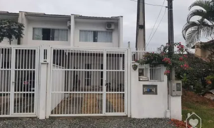 Casa com 2 quartos à venda na Rua Quinze de Novembro, 38553, Vila Nova, Joinville
