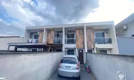 Casa com 2 quartos à venda na Rua Quinze de Novembro, 59724, Vila Nova, Joinville
