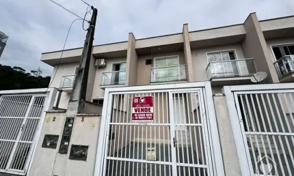 Casa com 2 quartos à venda na Rua Quinze de Novembro, 55607, Vila Nova, Joinville