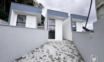 Casa com 2 quartos à venda na Rua Quinze de Novembro, 60794, Vila Nova, Joinville