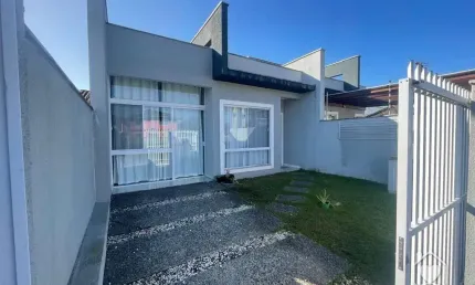 Casa com 2 quartos à venda na Rua Quinze de Novembro, 46361, Vila Nova, Joinville