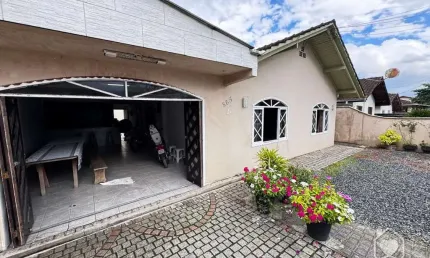 Casa com 3 quartos à venda na Rua Quinze de Novembro, 44392, Vila Nova, Joinville