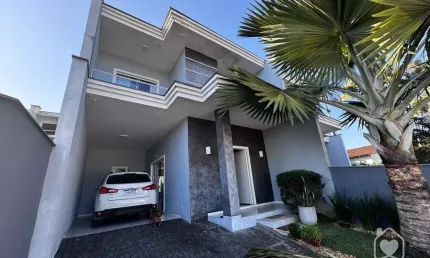 Casa com 3 quartos à venda na Rua Quinze de Novembro, 67882, Vila Nova, Joinville