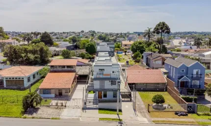 Sobrado em construção, oportunidade, investimento, boa vista, curitiba, pr.