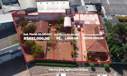 Casa ao lado da Av Winston Churchill | Zoneamento Eixo estrutural