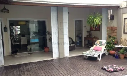 Casa com 3 quartos à venda no São João, Itajaí 