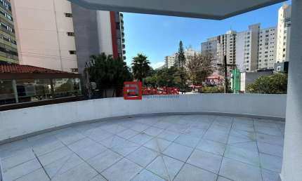 Apartamento com 3 quartos à venda na Praça Hercílio Luz, 917, Centro, Florianópolis por R$ 1.100.000