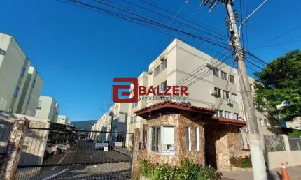 Apartamento com 3 quartos à venda na Rua Luiz Oscar de Carvalho, 207, Trindade, Florianópolis por R$ 570.000