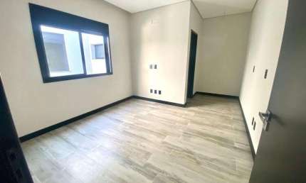 Casa 4 dormitorios 3 suites  para venda  em Sorocaba no bairro Iporanga
