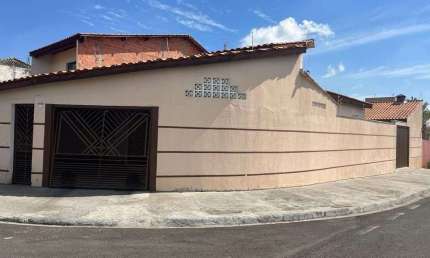 Casa 3 dormitorios 1 suites  para venda  em Sorocaba no bairro Jardim Tulipas