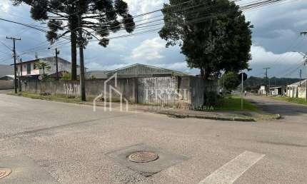 Barracão de 350 metros + Residencia para Locação – Perfeito para Comércio e Residência