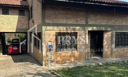 Sobrado com 3 dormitórios à venda, 259 m² por R$ 1.100.000,00 - Barreirinha - Curitiba/PR