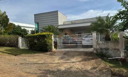 Casa em Condomínio para Venda em Porangaba, Condomínio Fazenda Victória, 3 dormitórios, 1 suíte, 2 banheiros, 6 vagas