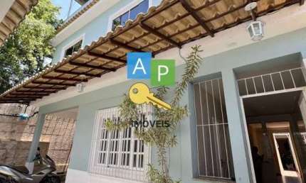 Casa para Venda em Duque de Caxias, Engenho do Porto, 4 dormitórios, 1 suíte, 3 banheiros, 2 vagas