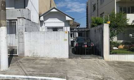 Casa com 2 quartos à venda na Rua Teodureto Souto, 942, Cambuci, São Paulo