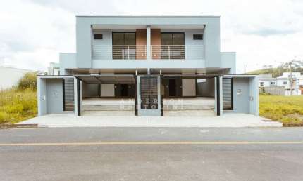 Casa com 3 quartos à venda na Rua 1066, Três Rios do Norte, Jaraguá do Sul, 200 m2 por R$ 890.000