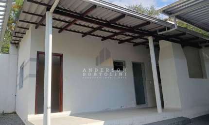 Casa com 2 quartos para alugar no Ilha da Figueira, Jaraguá do Sul , 100 m2 por R$ 1.650
