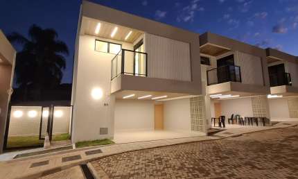 Casa em condomínio fechado com 3 quartos à venda na Rua J17, 10, Setor Jaó, Goiânia