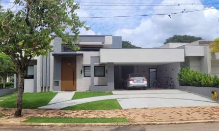 Casa à venda 3 Quartos, 3 Suites, 4 Vagas, 585M², Condominio Reserva dos Vinhedos, Louveira - SP