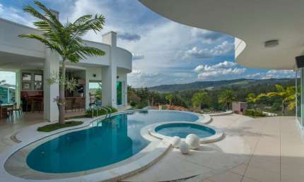Casa à venda 4 Quartos, 4 Suites, 4 Vagas, 1500M², Rainha, Louveira - SP | Condomínio Jardim Primav