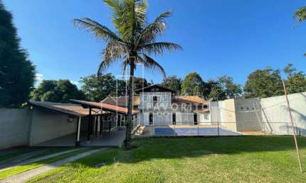 Vende-se Casa em Jundiaí - Condomínio Bosques do Corrupira - R 1.800.000,00
