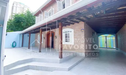 Casa à venda em Jundiaí - 3 dormitórios - Campos Elísios - Com Edícula e Adega