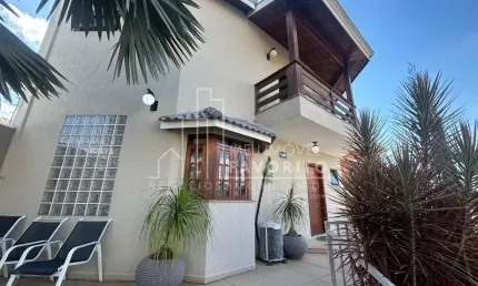 Sobrado a venda, com 2 quartos  1 suíte , Torres de São José - R  1.200.000,00