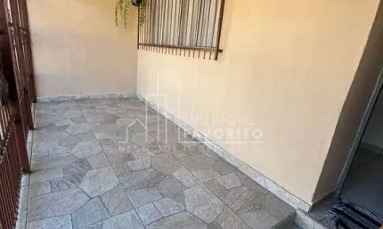 Oportunidade  casa com quintal grande e 2 dorms no santa gertrudes, jundiaí