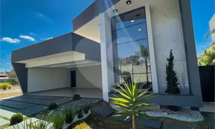 Casa com 3 quartos à venda em condomínio vale dos pássaros - go