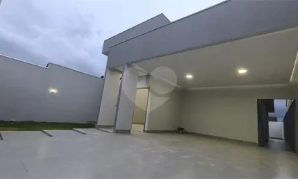 Casa com 3 quartos à venda em Jardim Progresso - GO