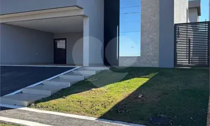 Condomínio com 3 quartos à venda em Condomínio Terras Alpha Anápolis - GO